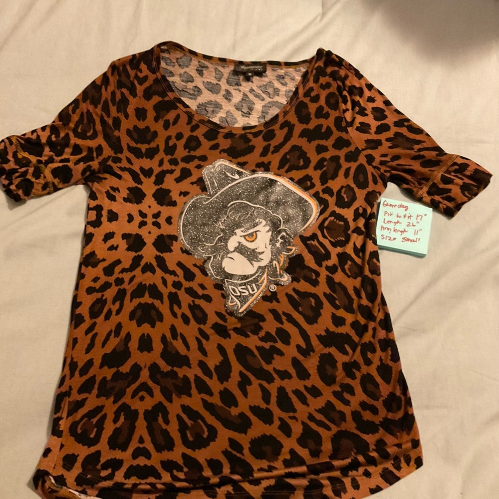 Free ship WOMEN’S GAMEDAY OKLAHOMA STATE PISTOL PETE SHIRT SPARKLE LEOPARD